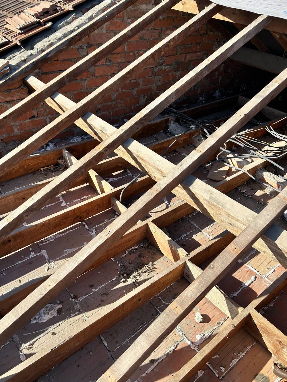 Rénovation et isolation de toiture à Toulouse (2) conv-min